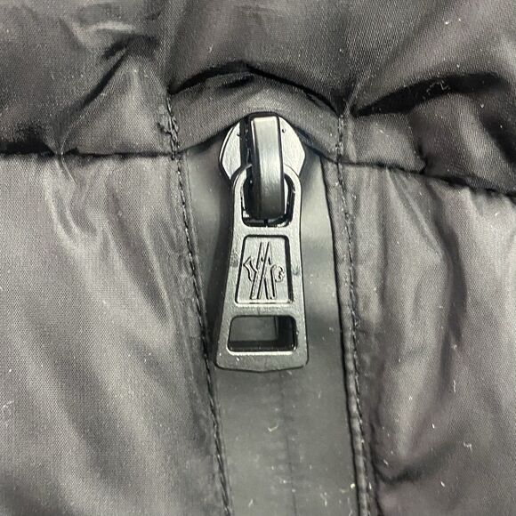 Moncler Blais Jacket Men’s 2 M Black Down Puffer Hooded Coat Winter F20911B54410 - Picture 14 of 16